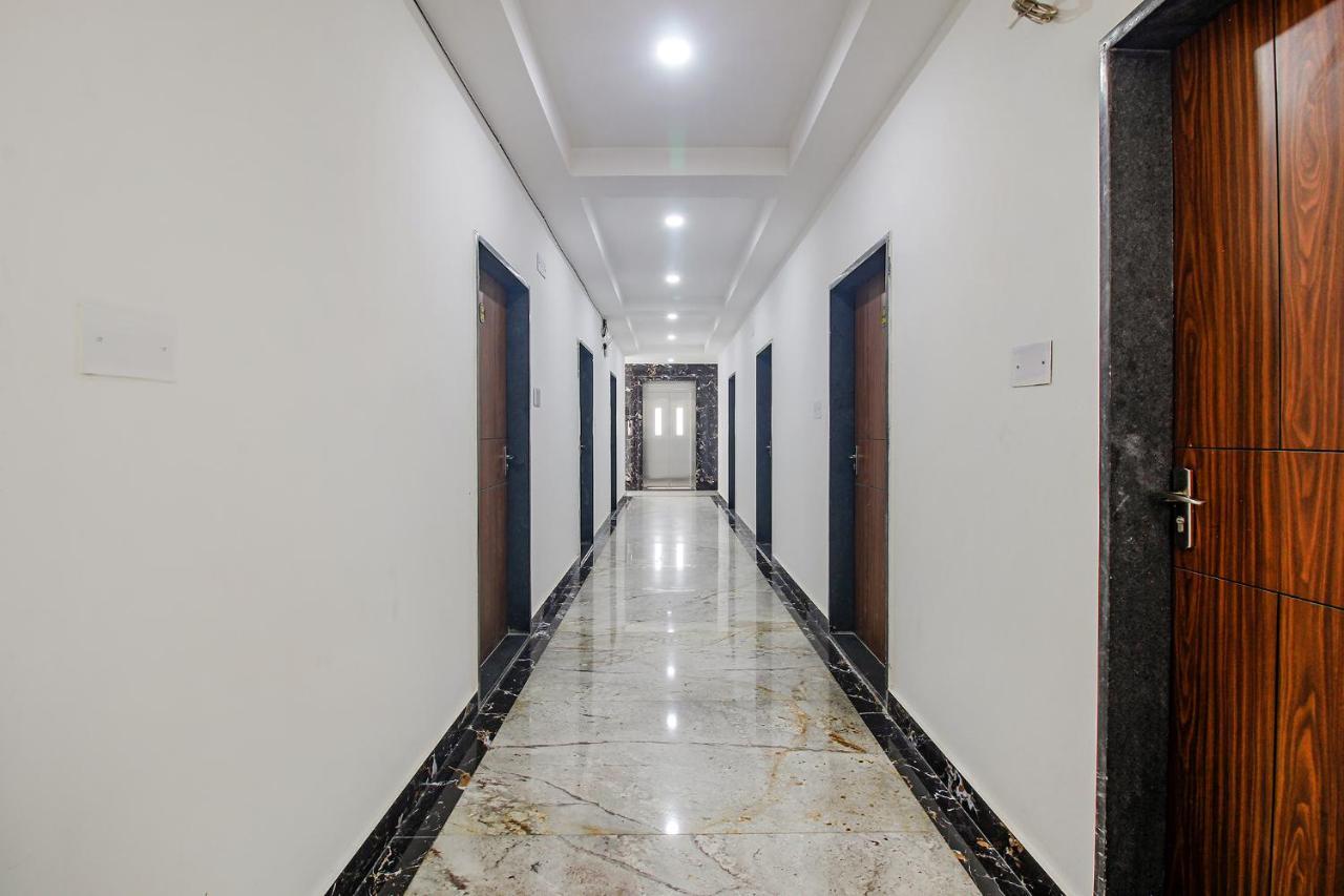 Fabhotel W Grand Suites - Nr Lanco Hills, Manikonda Хайдарабад Экстерьер фото