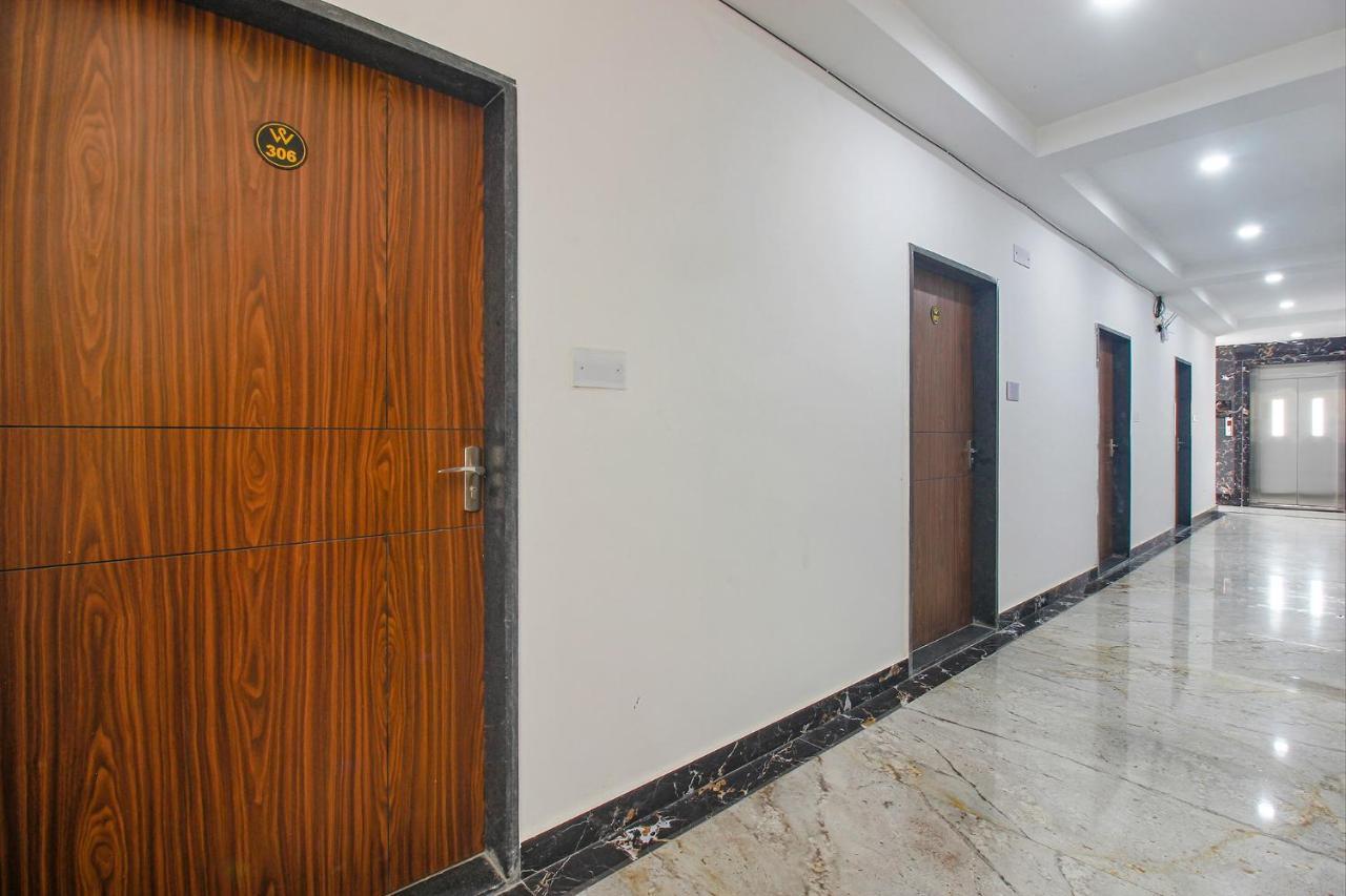 Fabhotel W Grand Suites - Nr Lanco Hills, Manikonda Хайдарабад Экстерьер фото